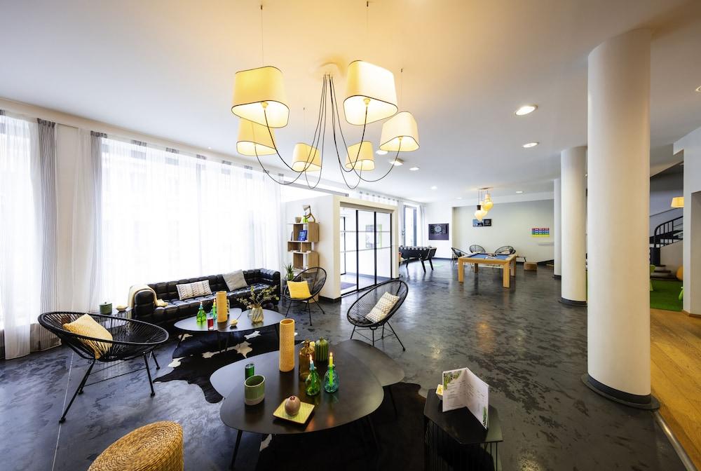 Ibis Styles Calais Centre Hotel Exterior photo