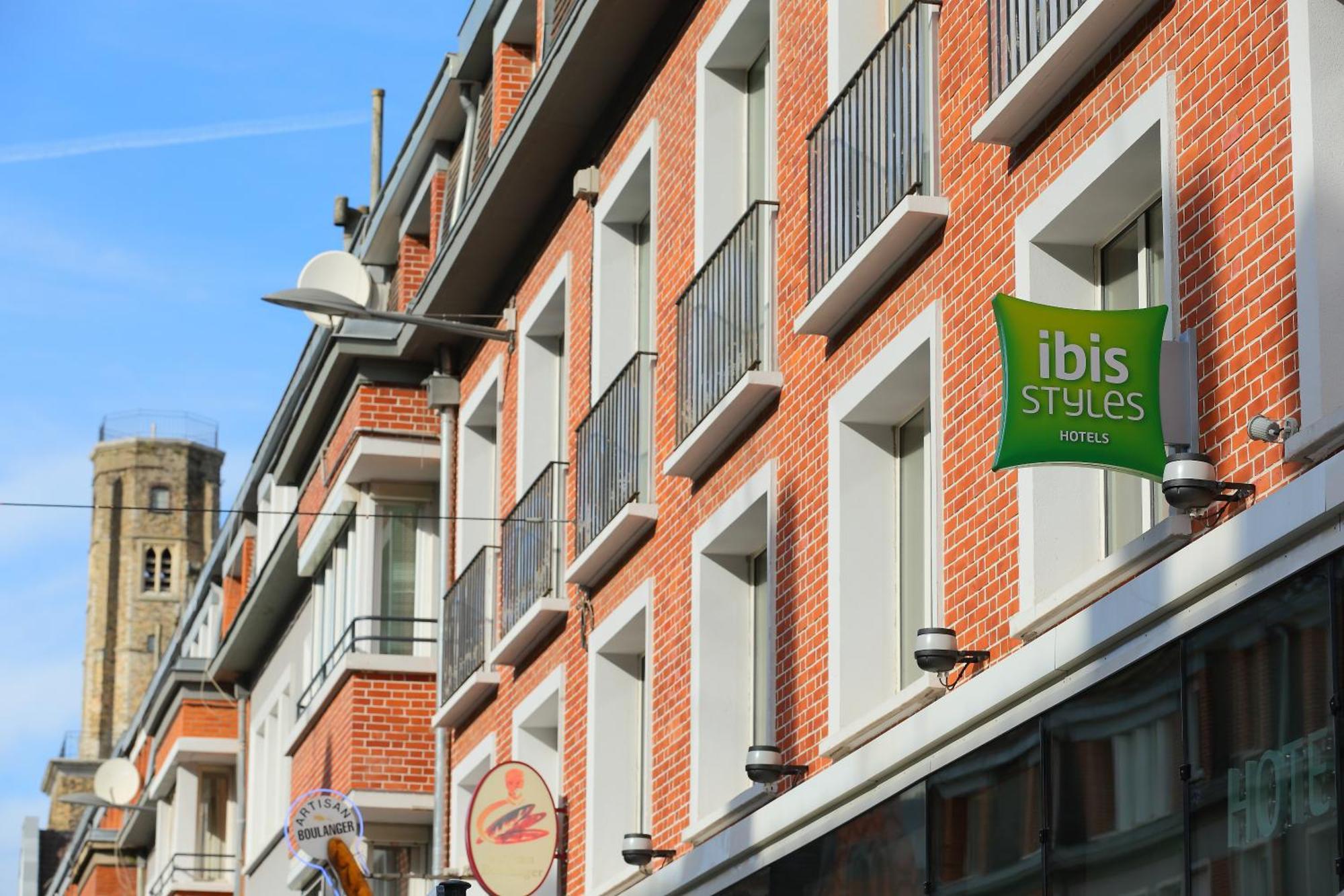 Ibis Styles Calais Centre Hotel Exterior photo