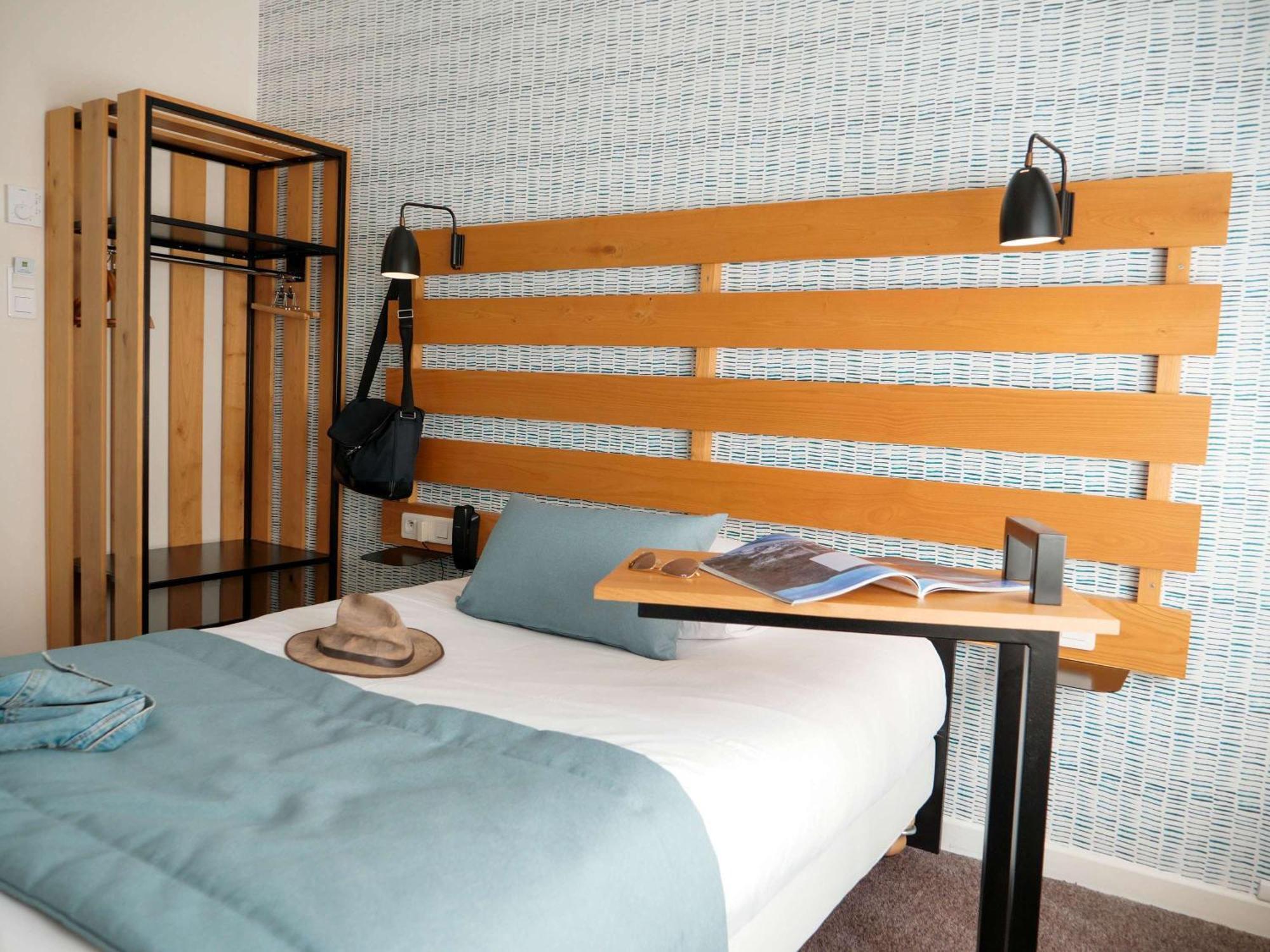 Ibis Styles Calais Centre Hotel Exterior photo