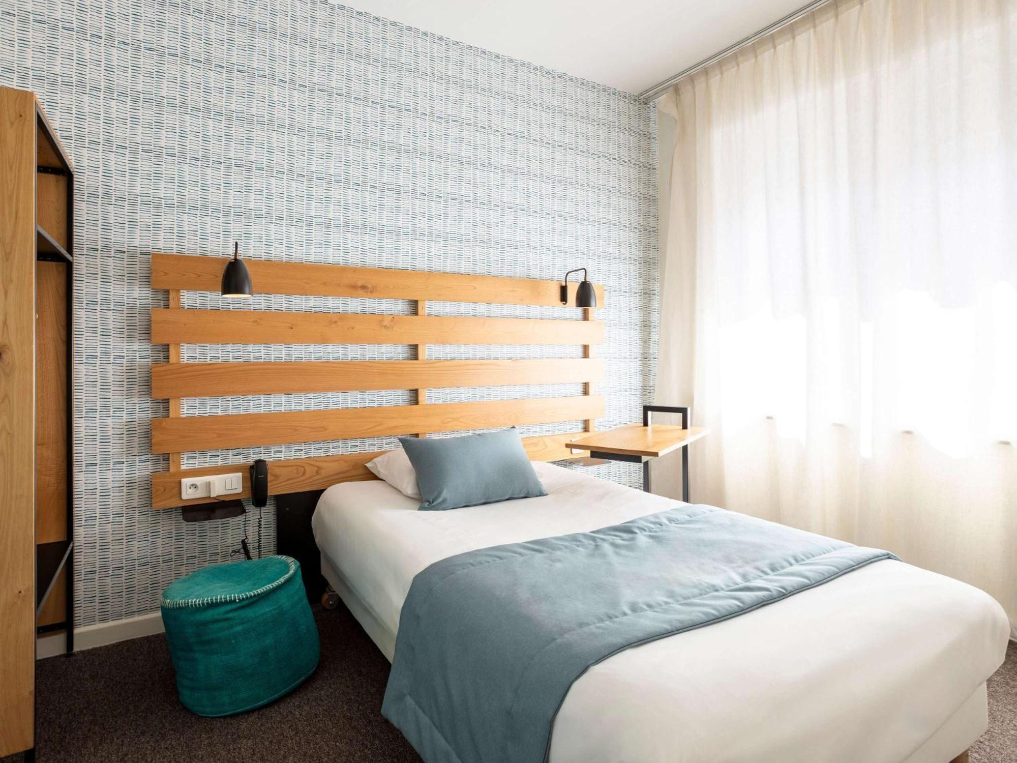 Ibis Styles Calais Centre Hotel Exterior photo