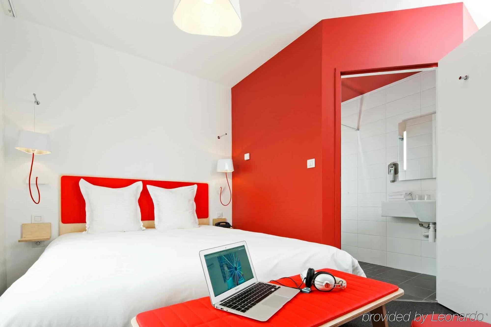 Ibis Styles Calais Centre Hotel Room photo